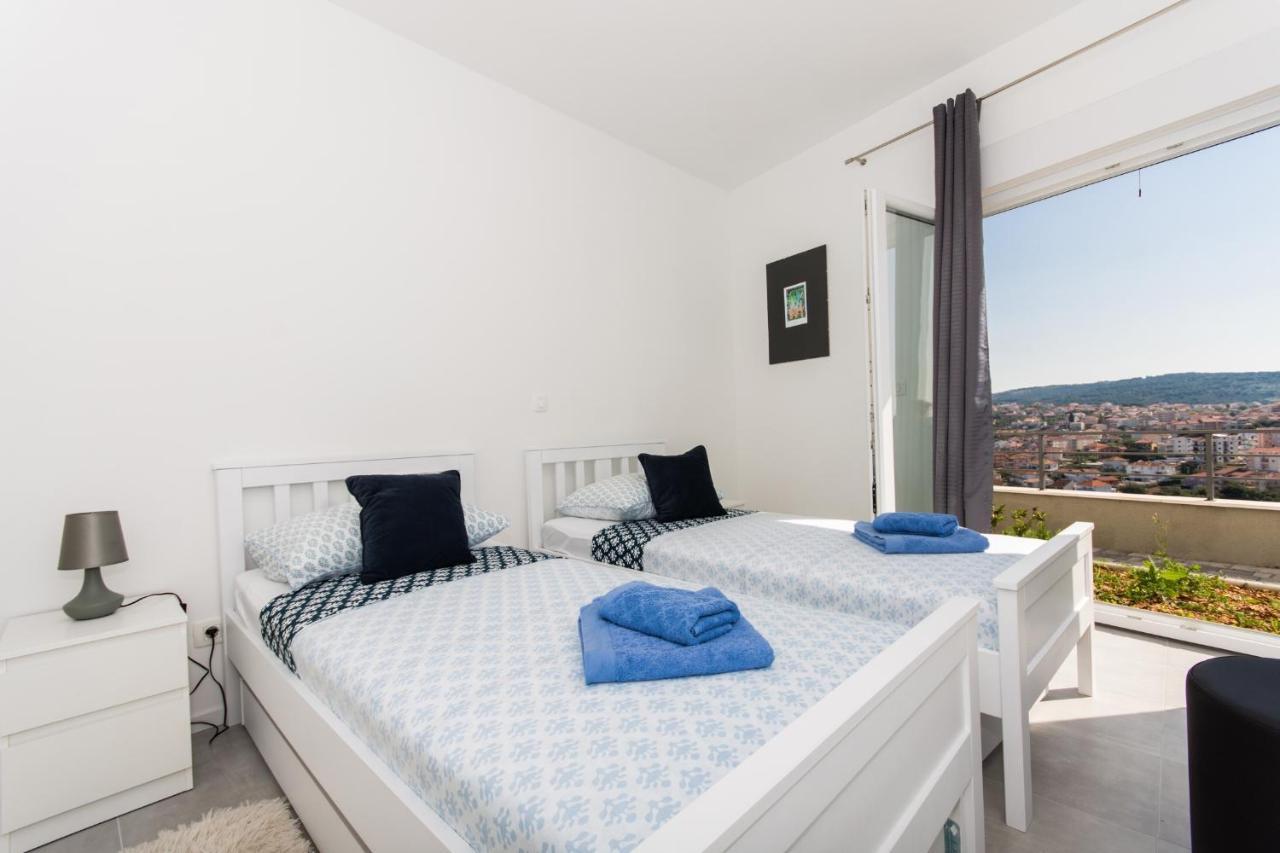 Apartment Julia Trogir Exterior photo